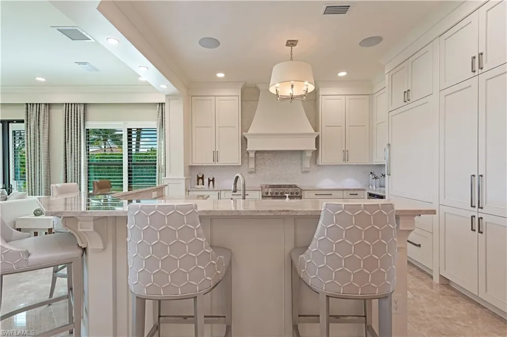 3168 Pacific Drive Naples, FL 34119
