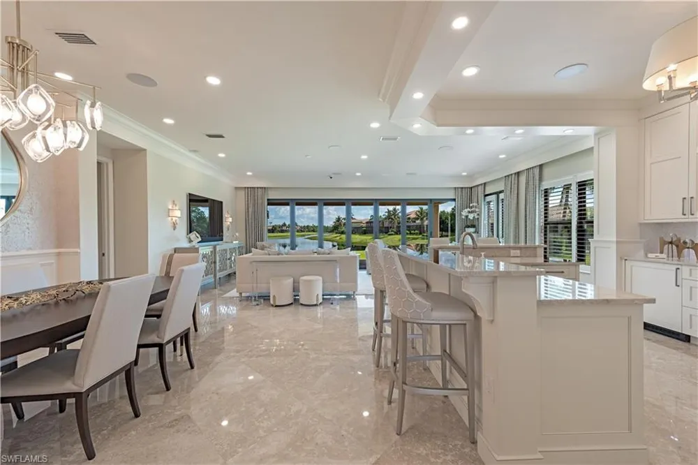 3168 Pacific Drive Naples, FL 34119