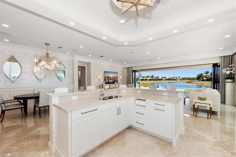 3168 Pacific Drive Naples, FL 34119