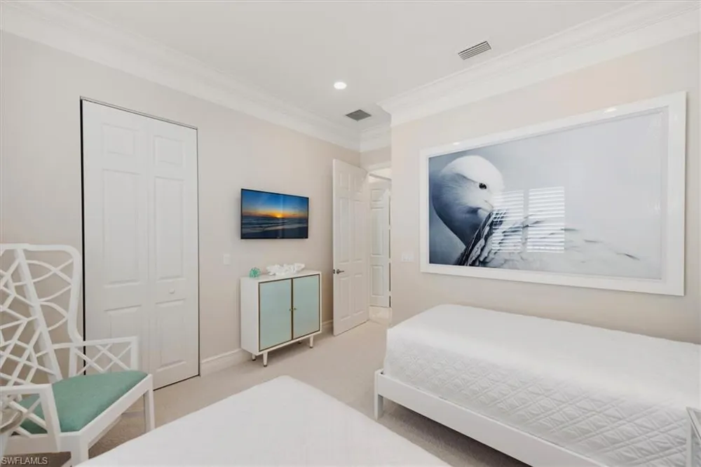 3168 Pacific Drive Naples, FL 34119