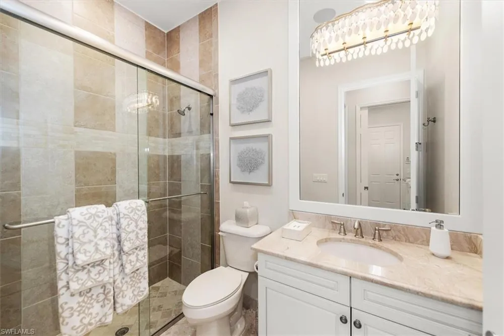 3168 Pacific Drive Naples, FL 34119
