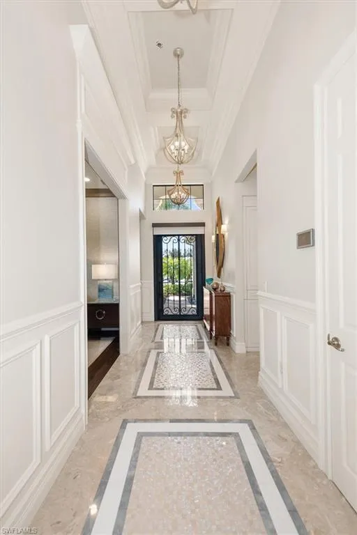 3168 Pacific Drive Naples, FL 34119