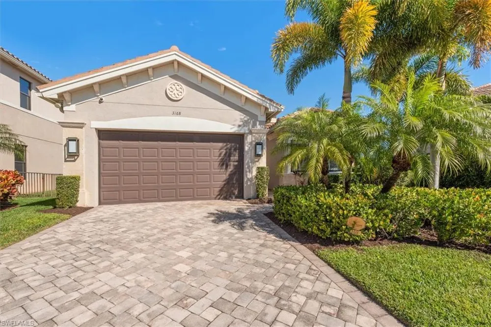 3168 Pacific Drive Naples, FL 34119