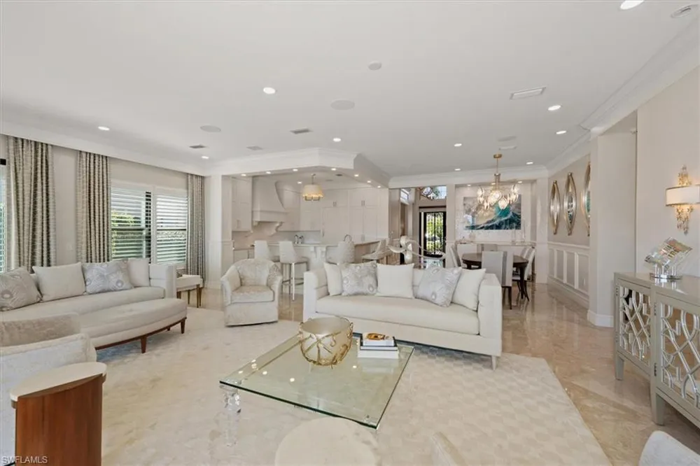 3168 Pacific Drive Naples, FL 34119