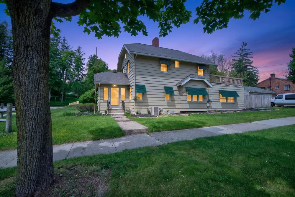 802 Oakridge Drive Jackson City, MI 49203