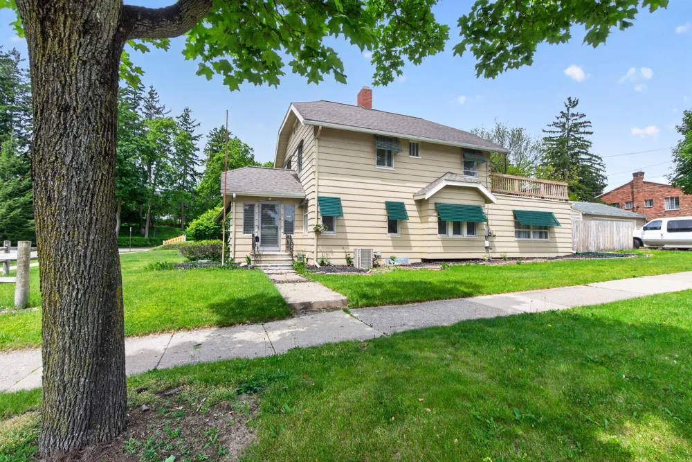 802 Oakridge Drive Jackson City, MI 49203