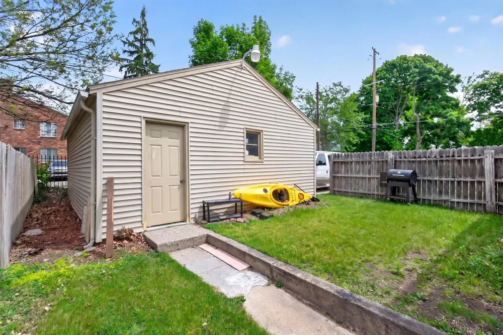 802 Oakridge Drive Jackson City, MI 49203