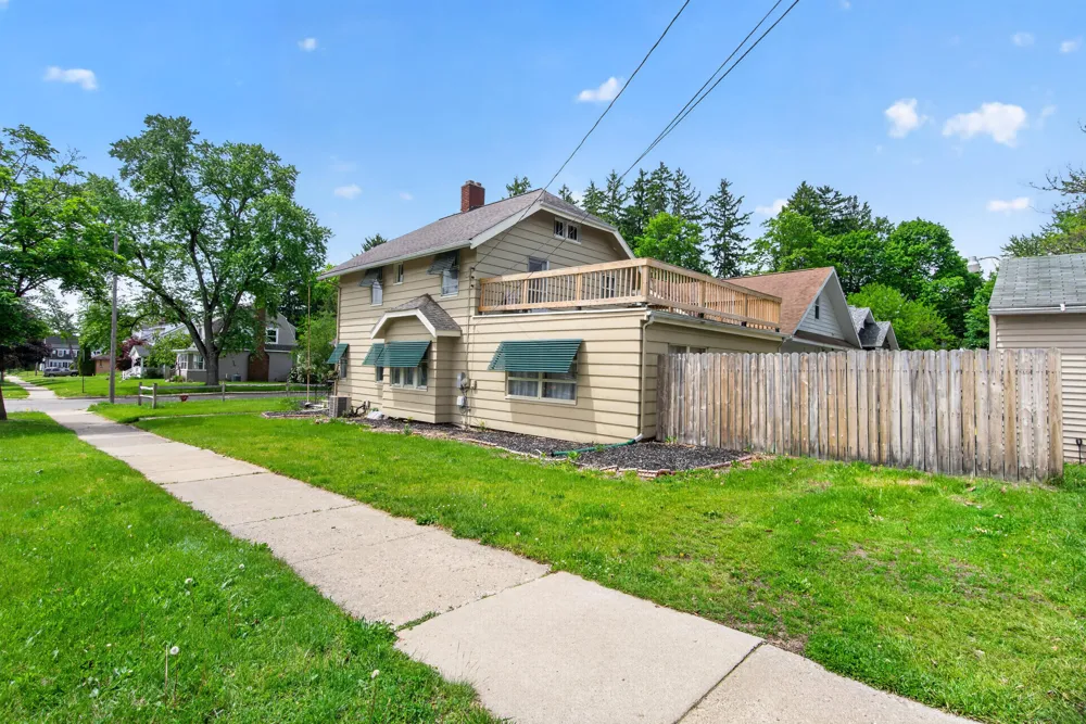 802 Oakridge Drive Jackson City, MI 49203