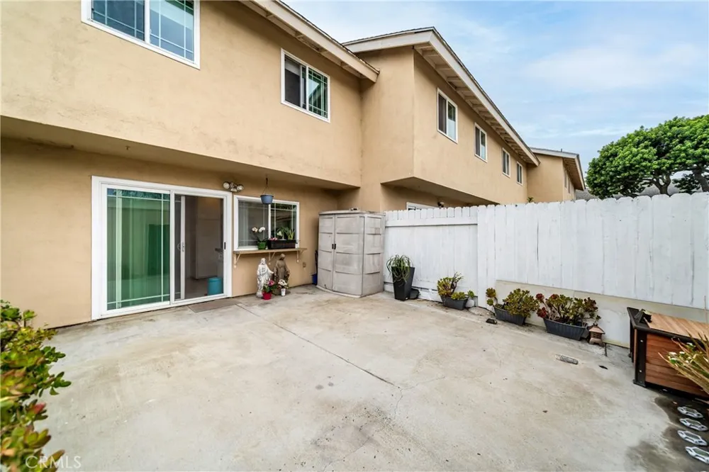 2921 S Sycamore St #E Santa Ana, CA 92707