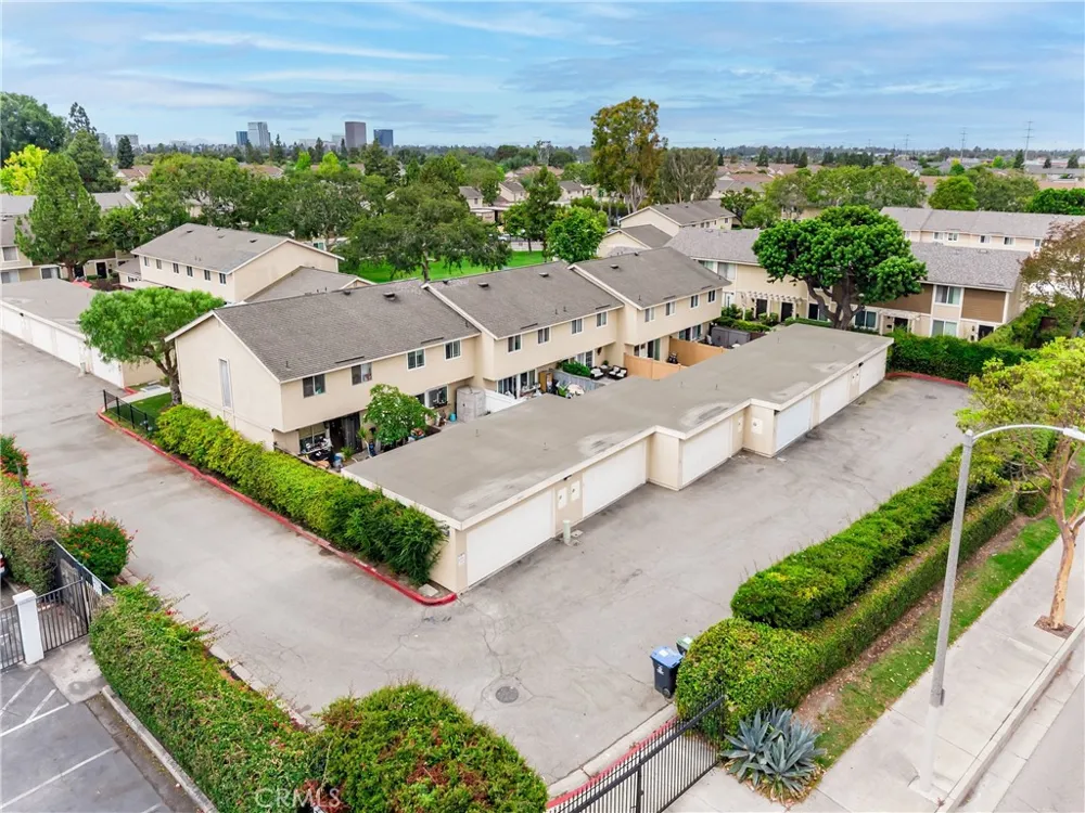 2921 S Sycamore St #E Santa Ana, CA 92707