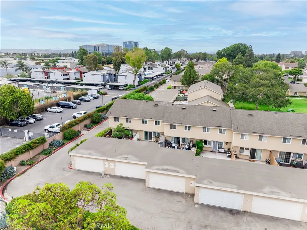 2921 S Sycamore St #E Santa Ana, CA 92707