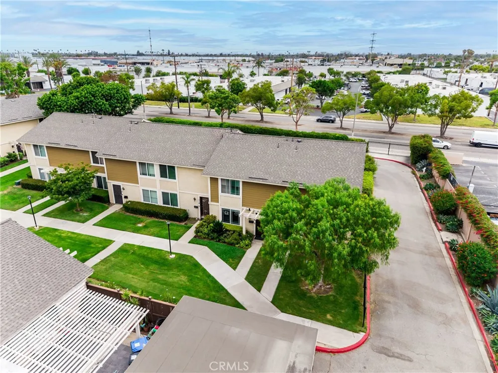 2921 S Sycamore St #E Santa Ana, CA 92707