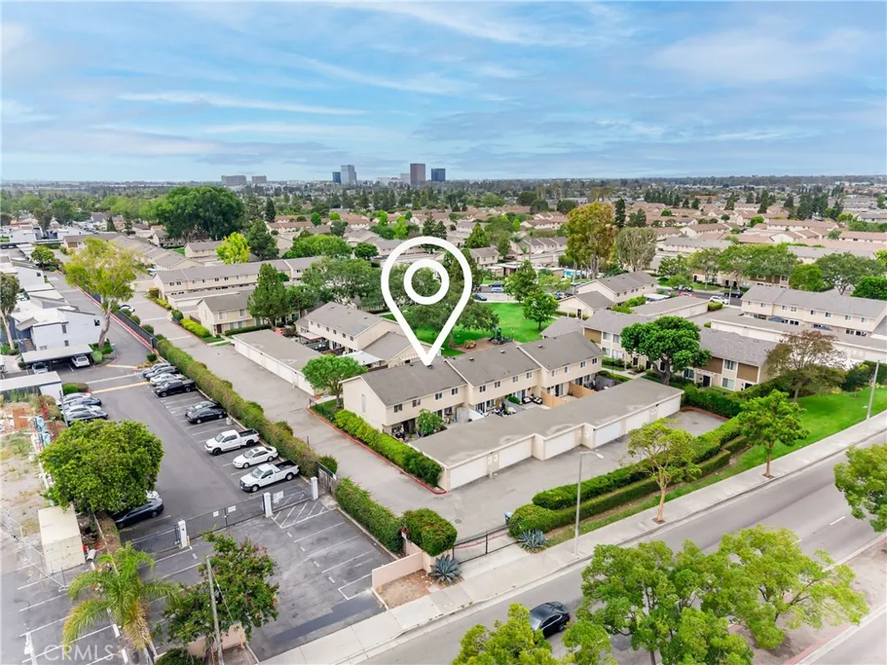 2921 S Sycamore St #E Santa Ana, CA 92707