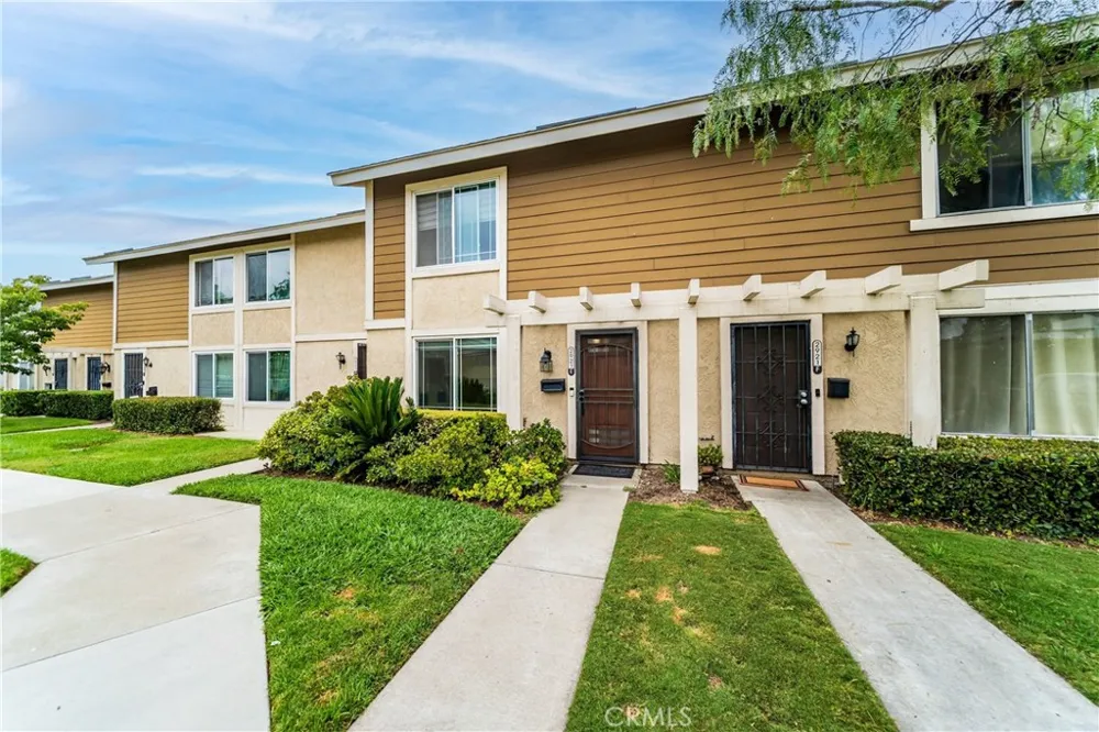 2921 S Sycamore St #E Santa Ana, CA 92707