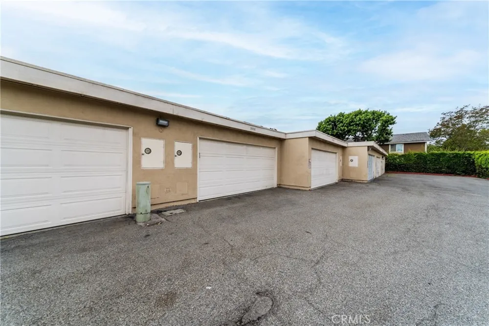 2921 S Sycamore St #E Santa Ana, CA 92707