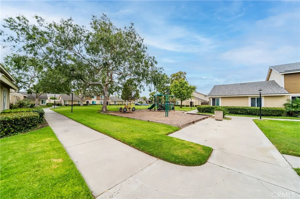 2921 S Sycamore St #E Santa Ana, CA 92707