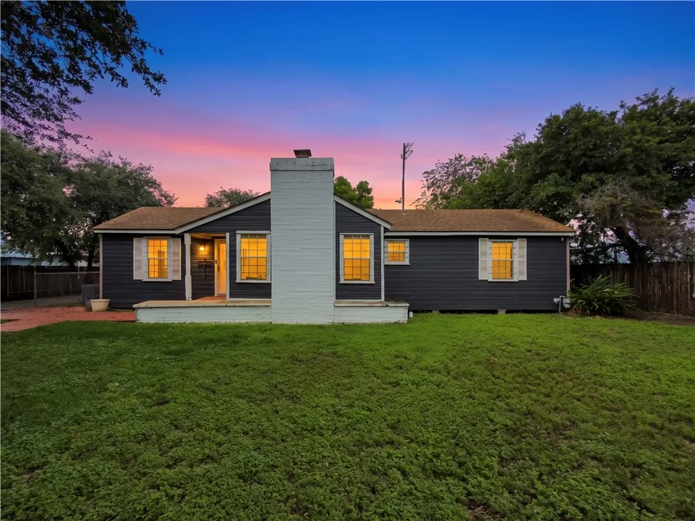 3238 Up River Rd Corpus Christi, TX 78408
