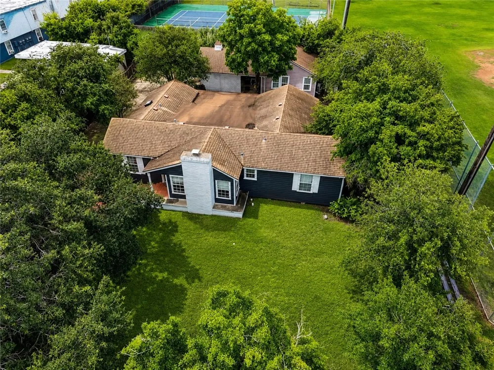 3238 Up River Rd Corpus Christi, TX 78408