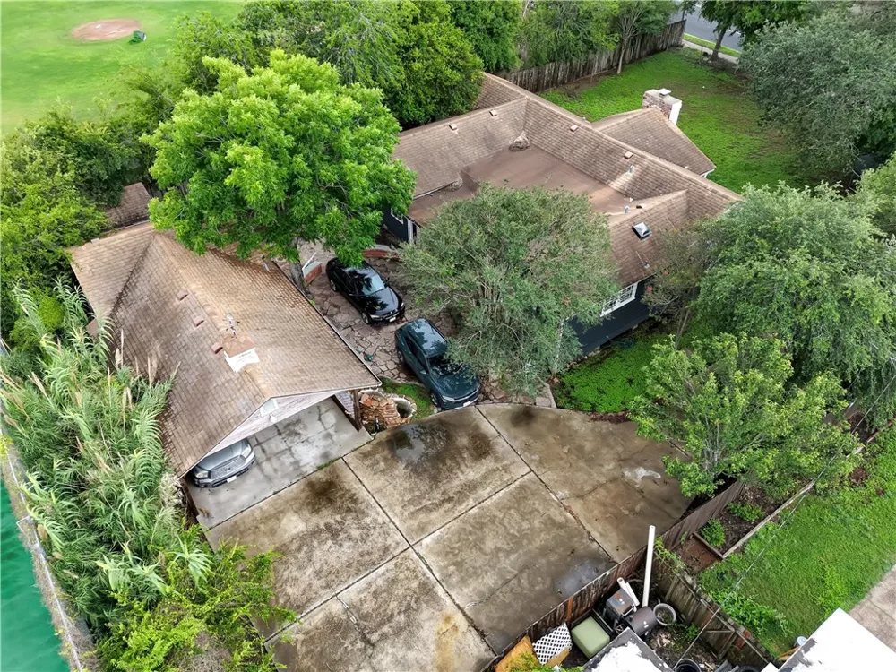 3238 Up River Rd Corpus Christi, TX 78408
