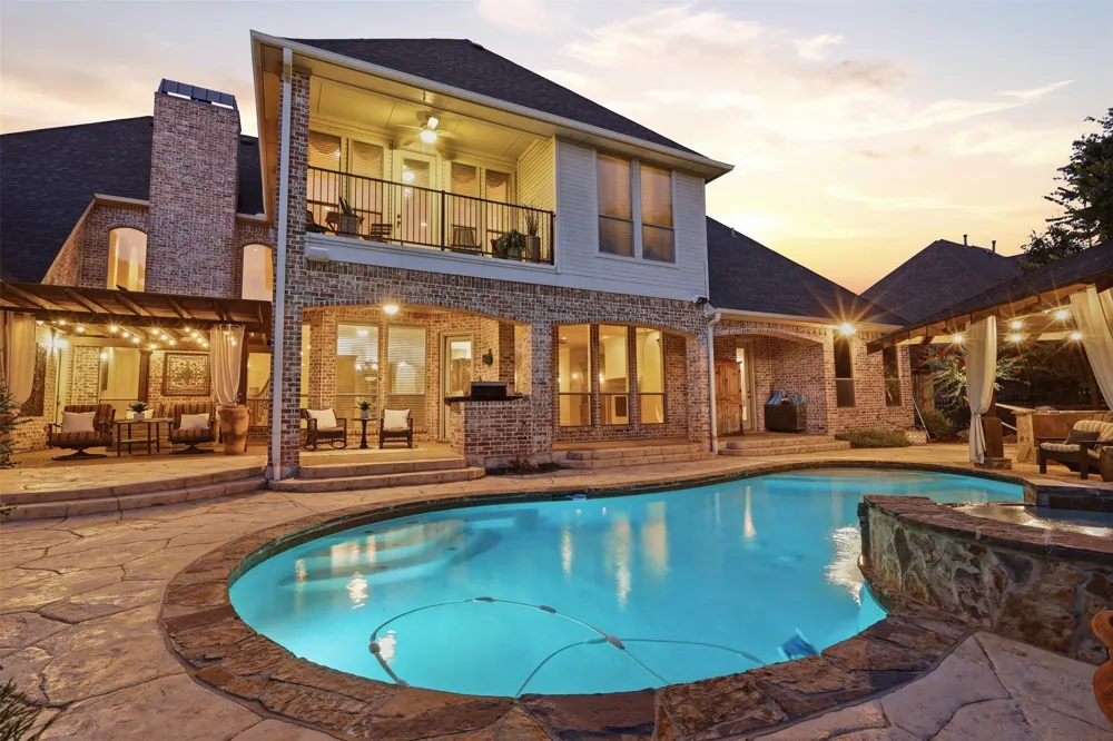 1919 Kings Pass Heath, TX 75032