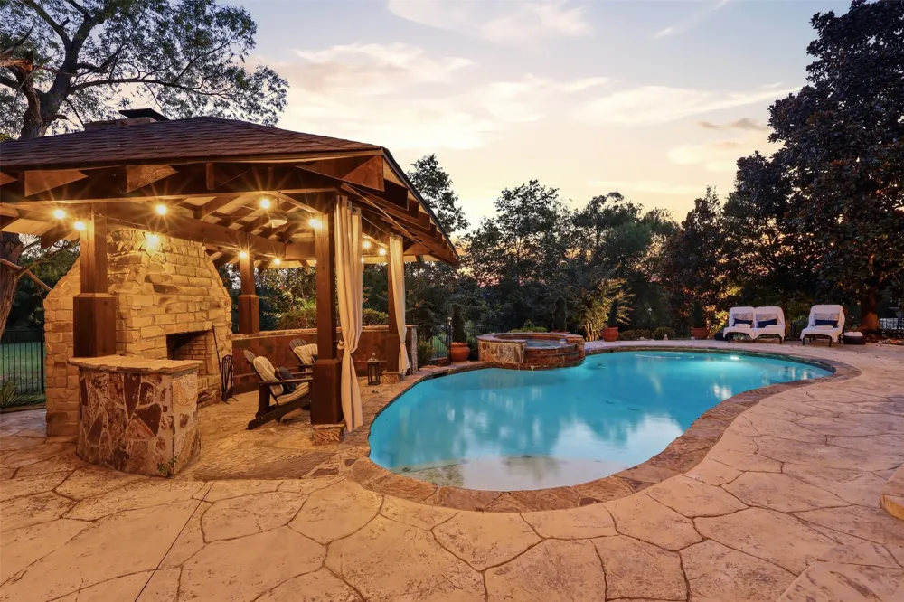 1919 Kings Pass Heath, TX 75032