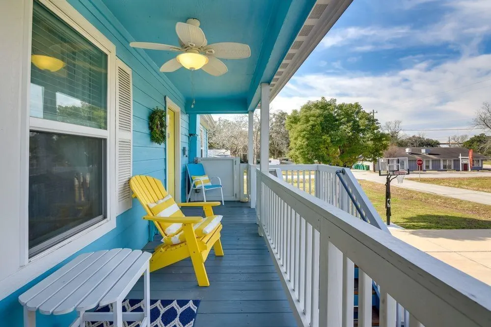 1206 4th Street Seabrook, TX 77586
