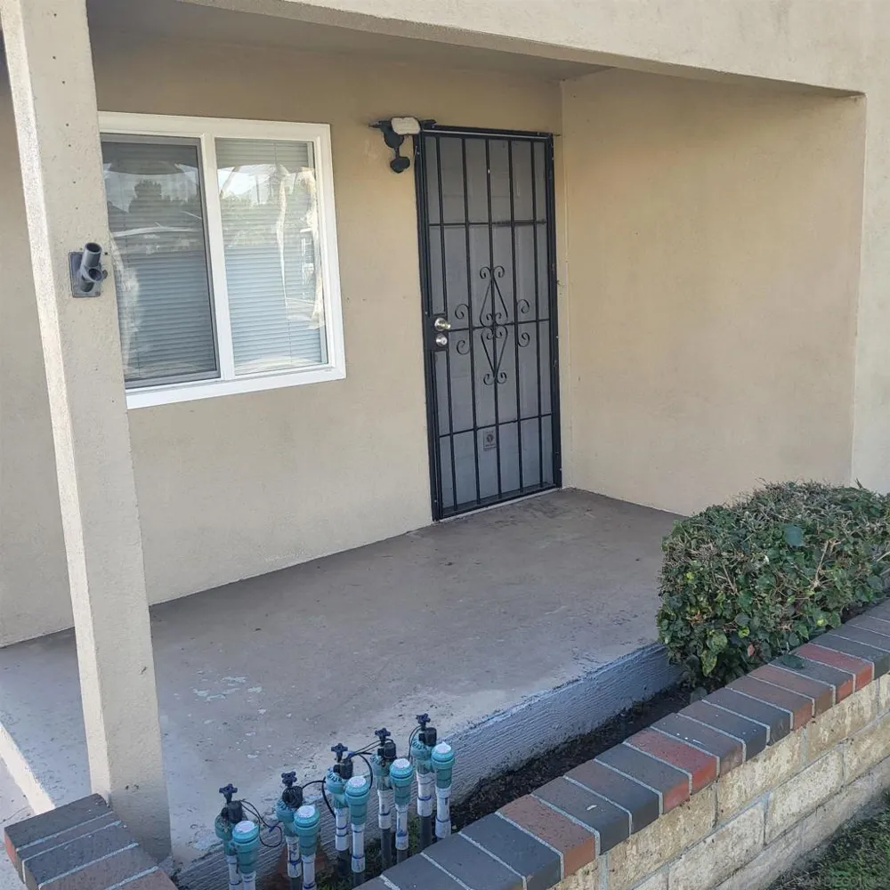 9344 Maple Street Bellflower, CA 90706