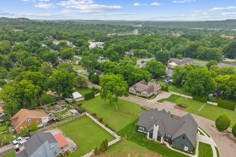 700 Halcyon Way Columbia, TN 38401