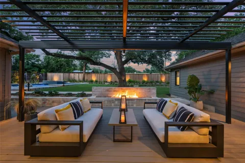 4703 Highland Terrace