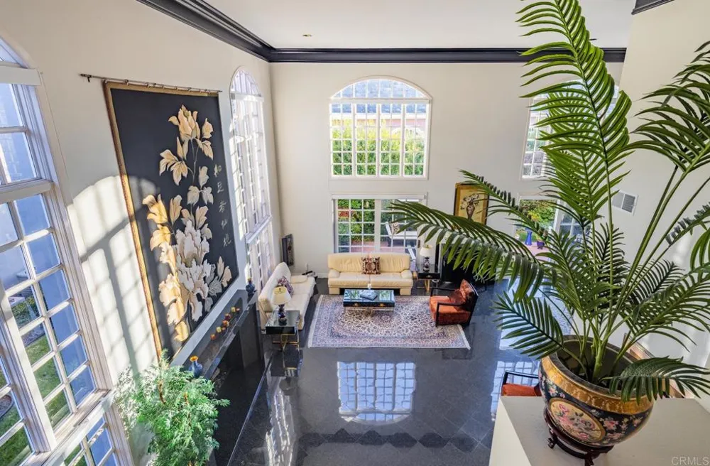 7469 Via De Fortuna Carlsbad, CA 92009