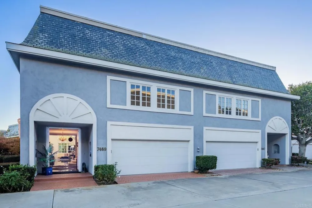 7469 Via De Fortuna Carlsbad, CA 92009