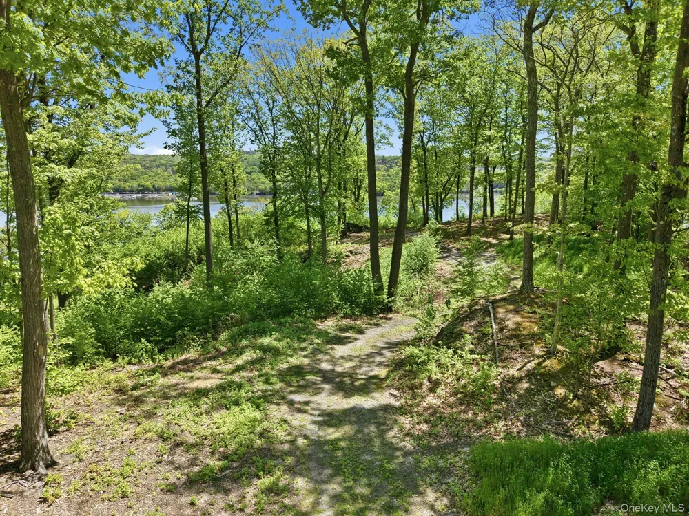 134 Bellevue Road Highland, NY 12528