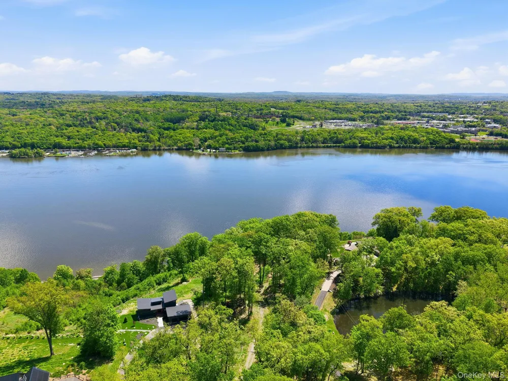 134 Bellevue Road Highland, NY 12528