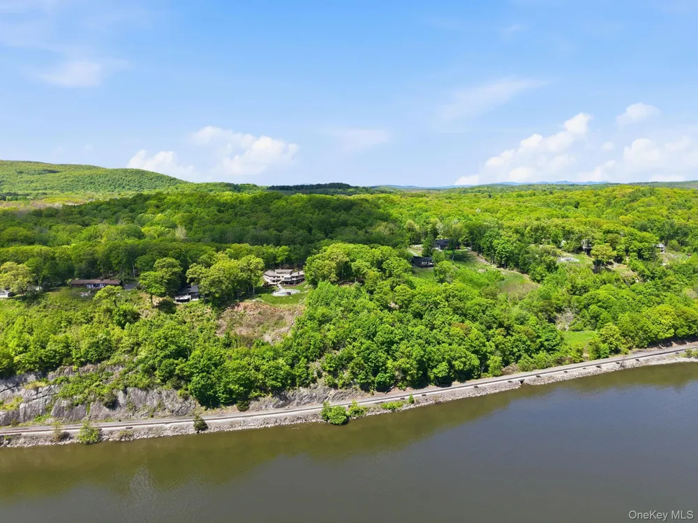 134 Bellevue Road Highland, NY 12528