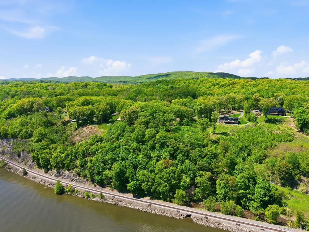 134 Bellevue Road Highland, NY 12528