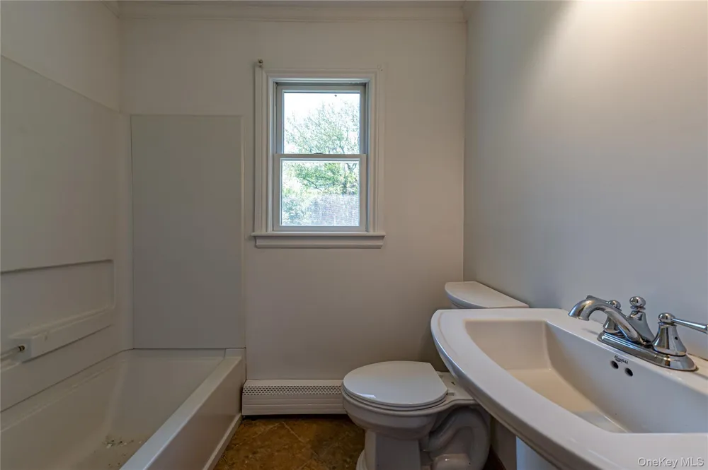 6200 New Suffolk Avenue Mattituck, NY 11952