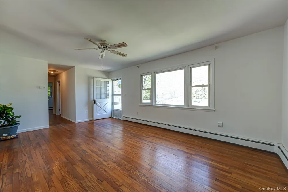 6200 New Suffolk Avenue Mattituck, NY 11952