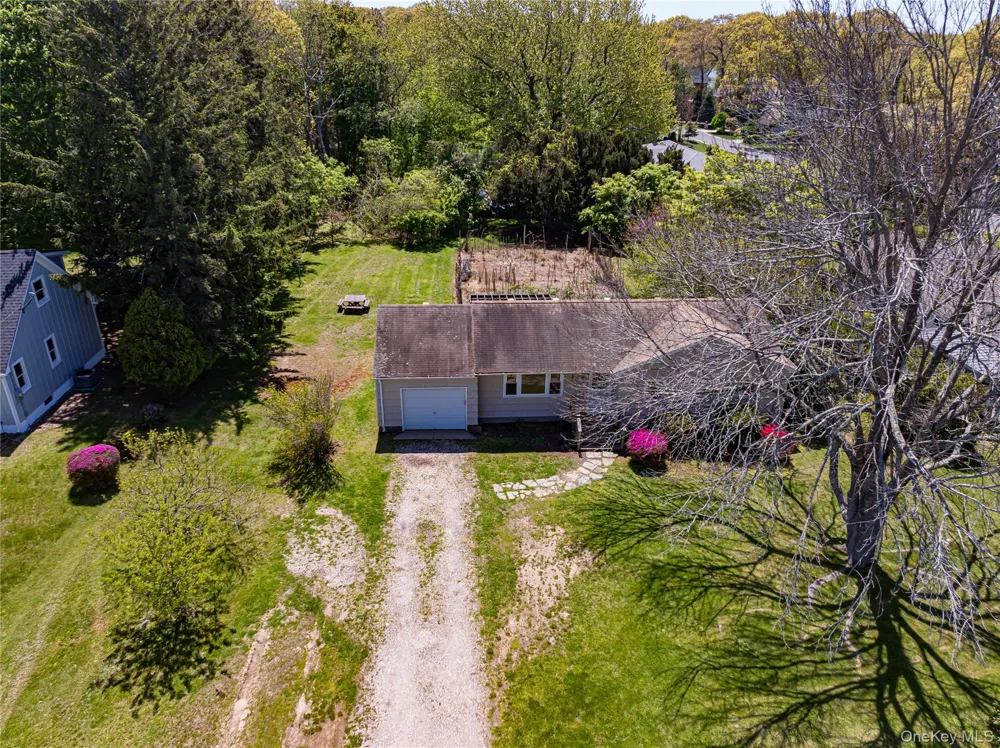 6200 New Suffolk Avenue Mattituck, NY 11952
