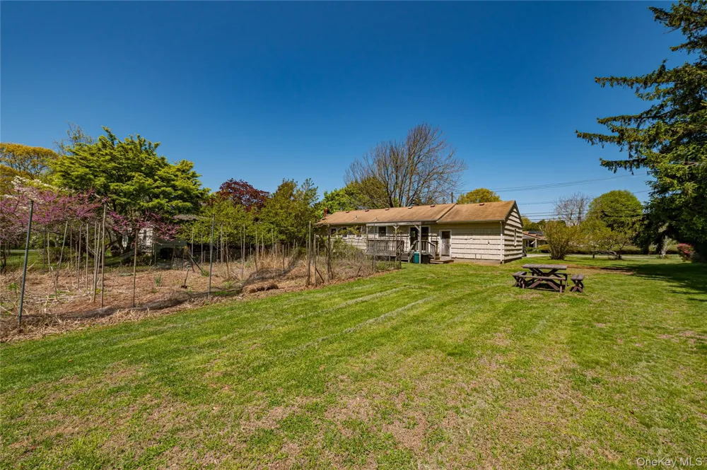 6200 New Suffolk Avenue Mattituck, NY 11952