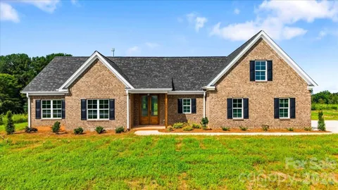 156 Greenhill Road #3