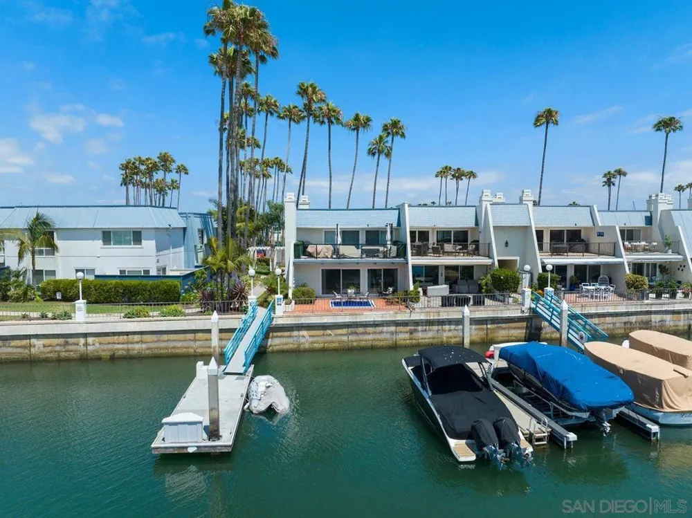 65 Antigua Court Coronado, CA 92118