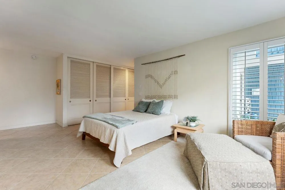 65 Antigua Court Coronado, CA 92118