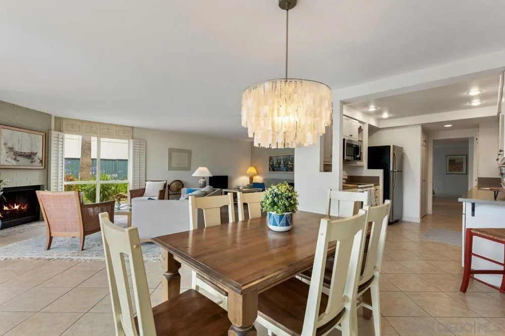 65 Antigua Court Coronado, CA 92118