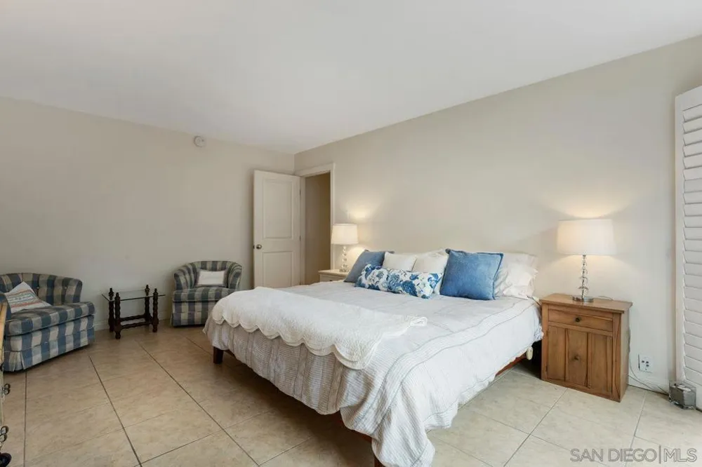65 Antigua Court Coronado, CA 92118