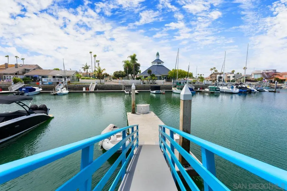 65 Antigua Court Coronado, CA 92118