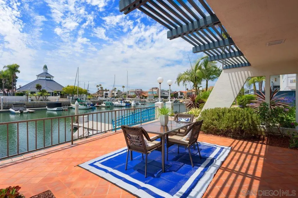 65 Antigua Court Coronado, CA 92118