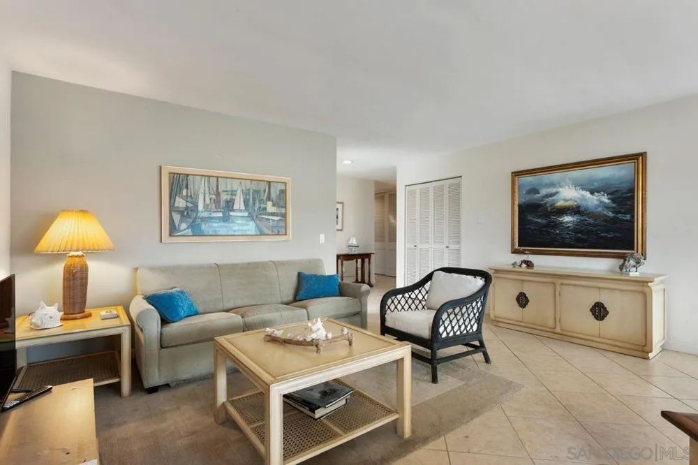 65 Antigua Court Coronado, CA 92118