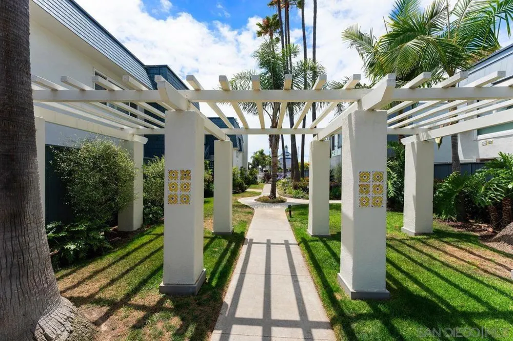 65 Antigua Court Coronado, CA 92118