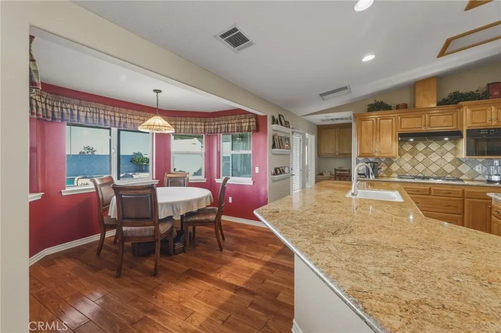 11526 Prairie Oak Hills, CA 92344