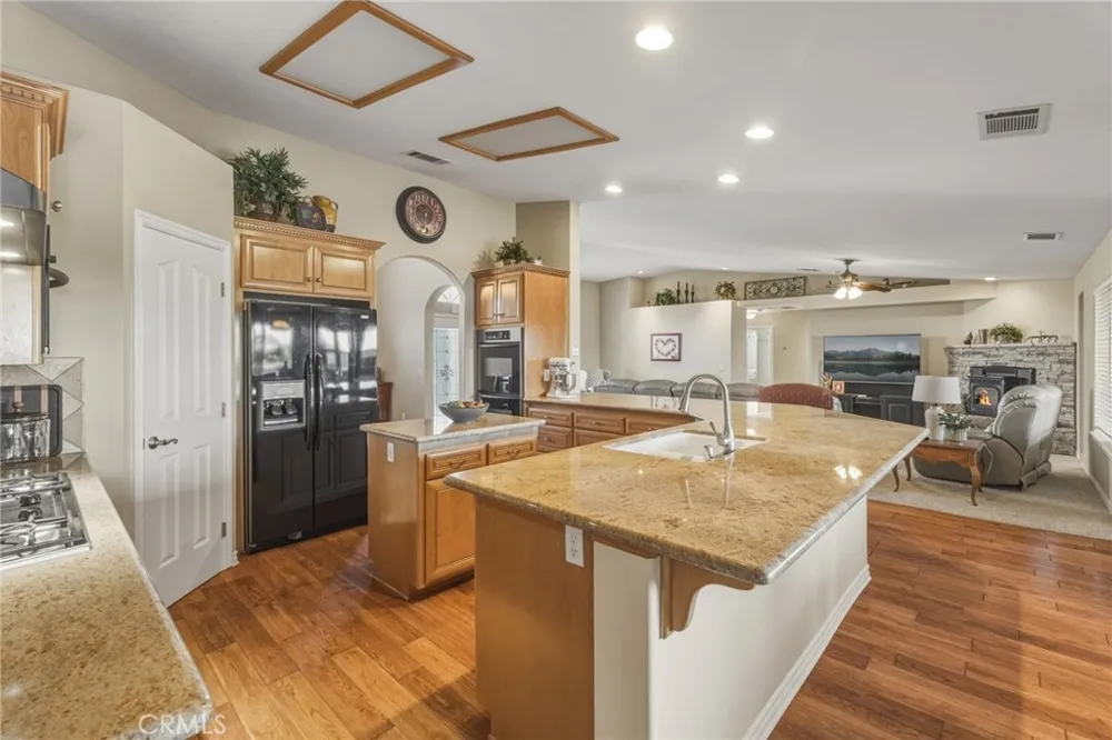 11526 Prairie Oak Hills, CA 92344